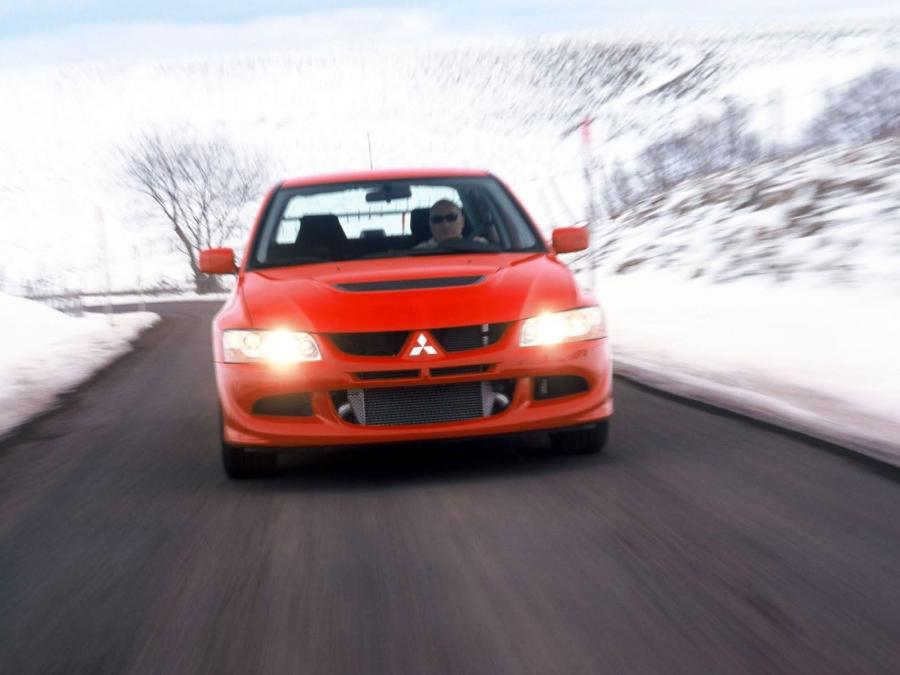  Mitsubishi Lancer Evolution VIII 2003 года  (фото 13 из 58)